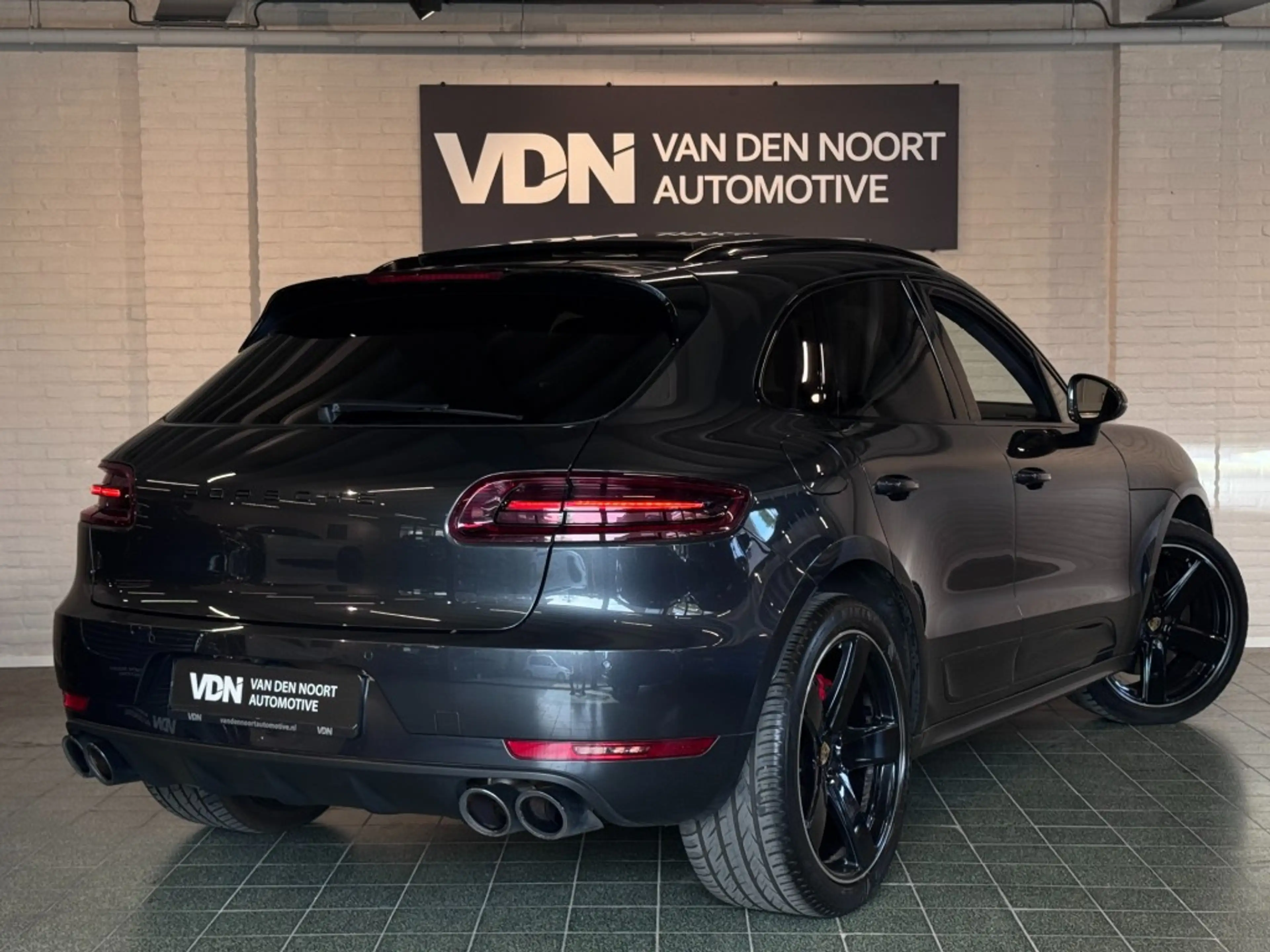 Porsche Macan 3.6 Turbo Performance Package Pano Chrono Luchtv V — photo 3