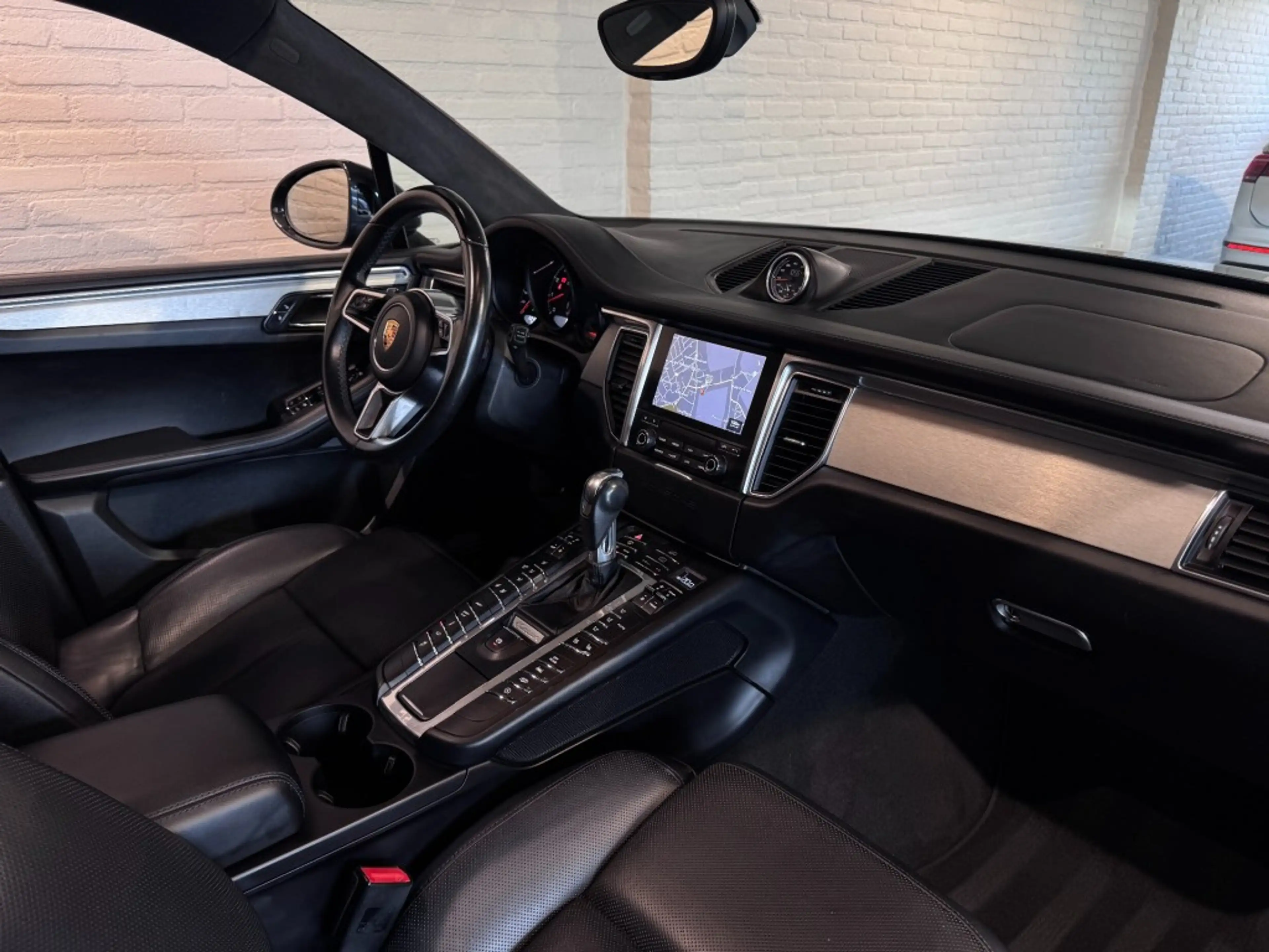 Porsche Macan 3.6 Turbo Performance Package Pano Chrono Luchtv V — photo 2