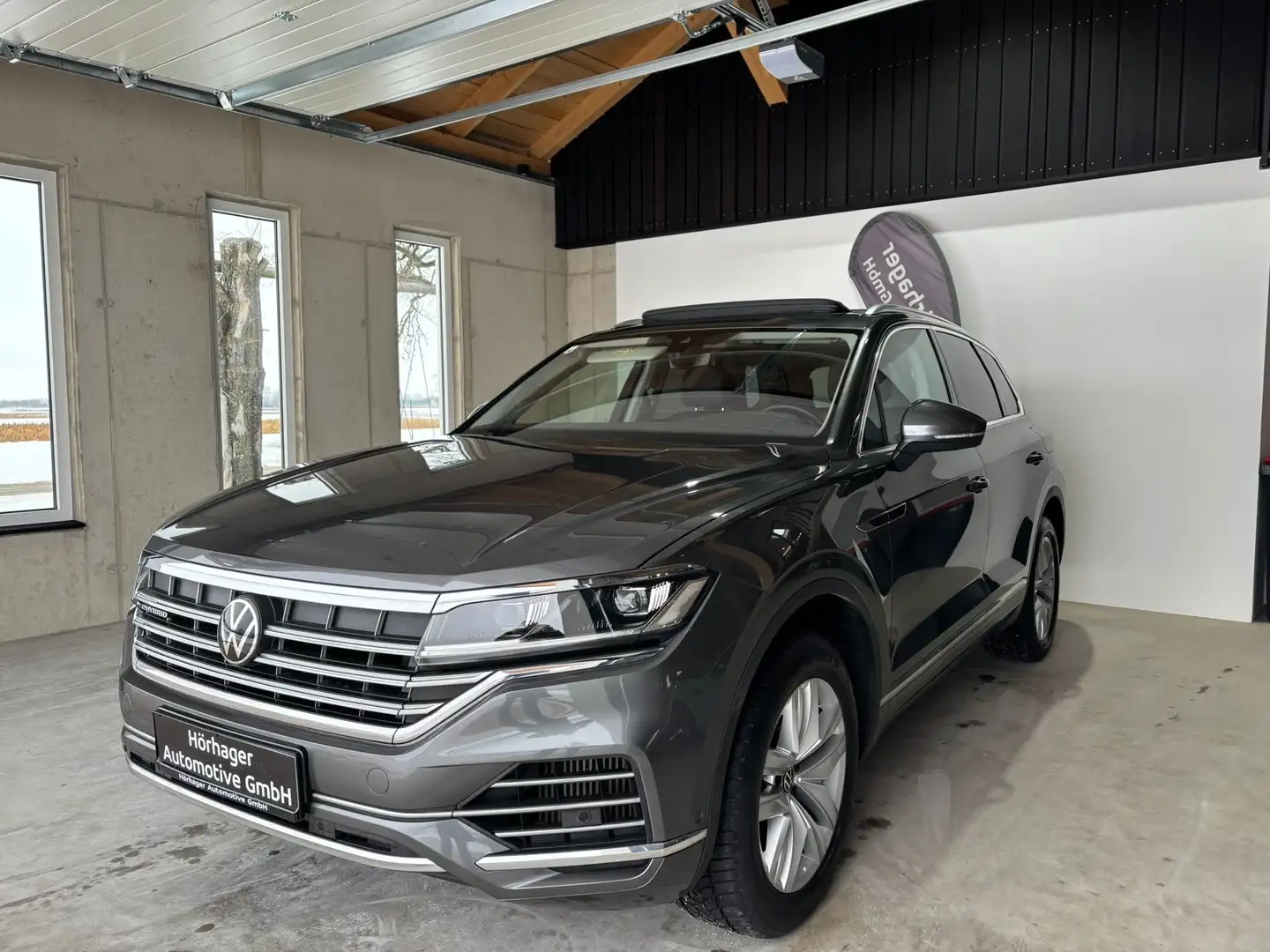 Volkswagen Touareg Elegance*V6*Hybrid*Top*Pano*AHK*Virtual*Erstbesitz - 1