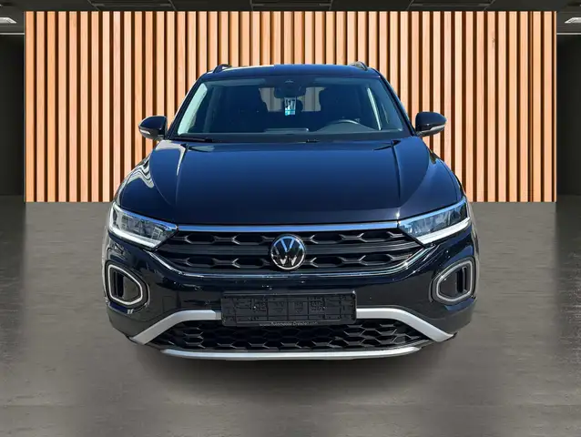Volkswagen T-Roc view 27