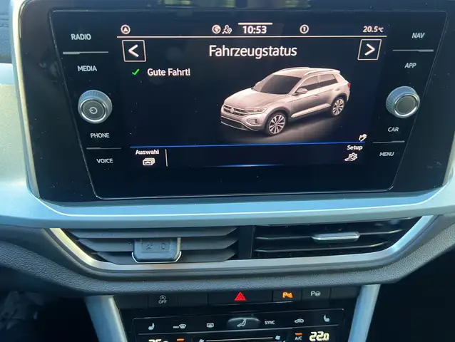 Volkswagen T-Roc view 9