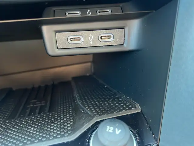Volkswagen T-Roc view 24