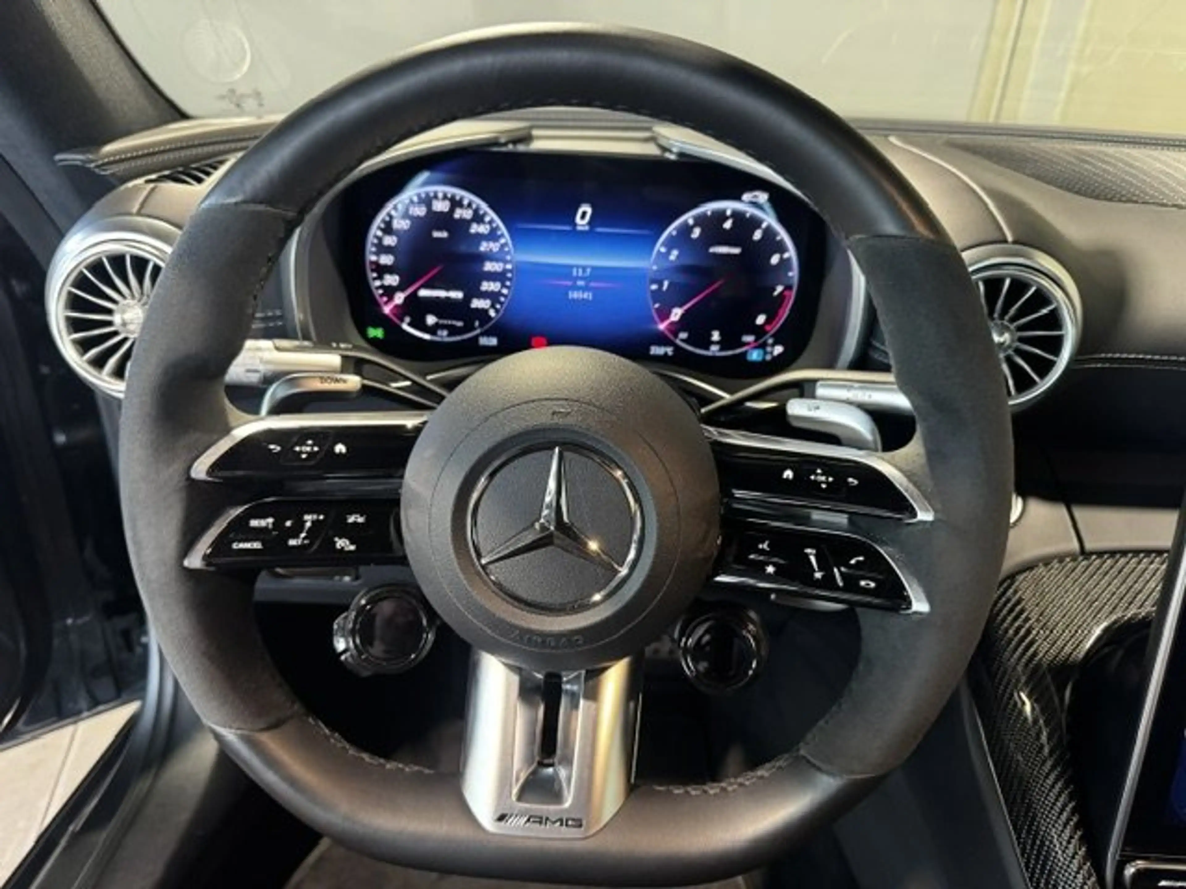 Mercedes-Benz SL 63 AMG 4M Keramik/Carbon/Sound/Dist/360°/Napp — photo 6
