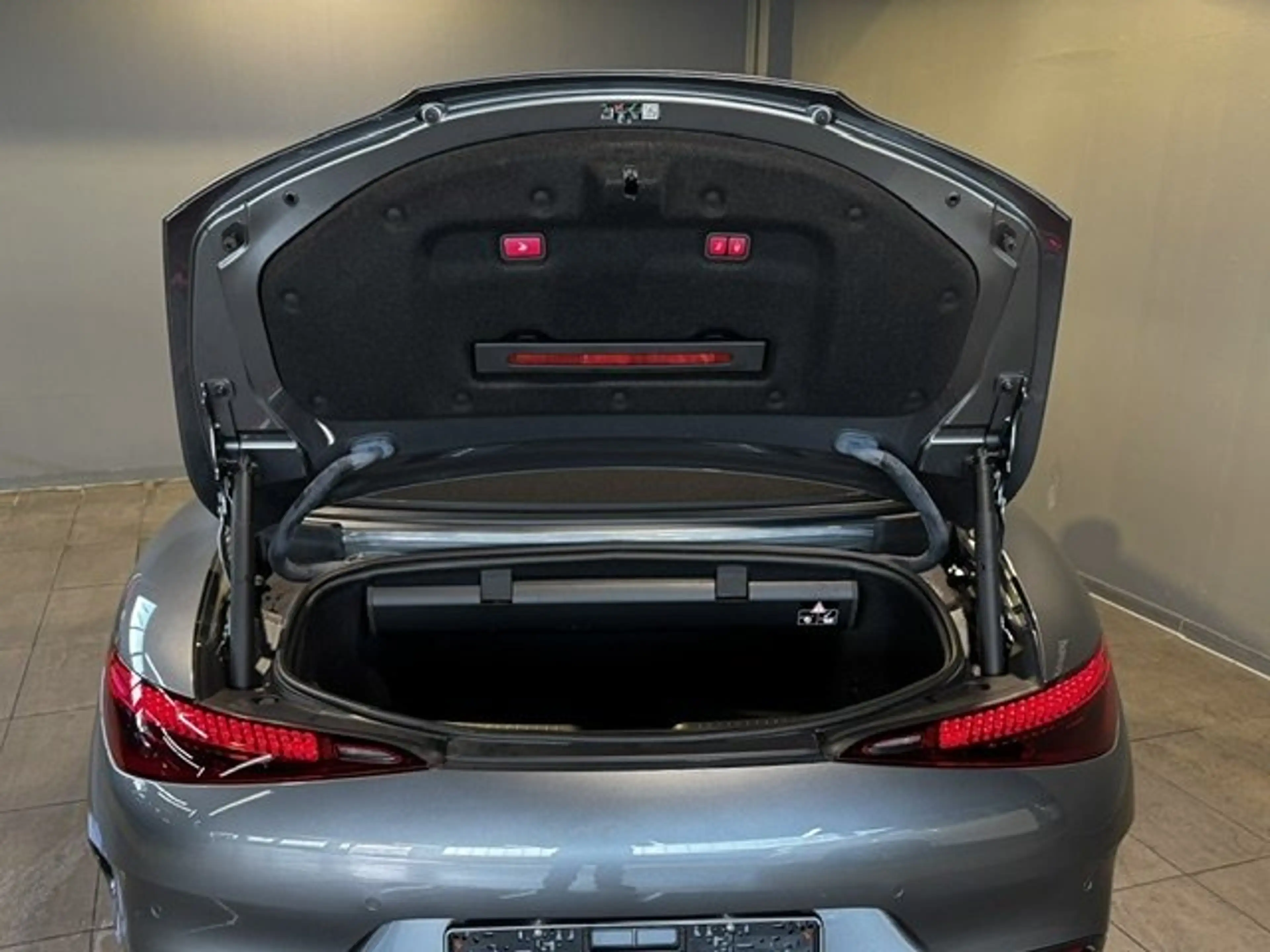 Mercedes-Benz SL 63 AMG 4M Keramik/Carbon/Sound/Dist/360°/Napp — photo 3
