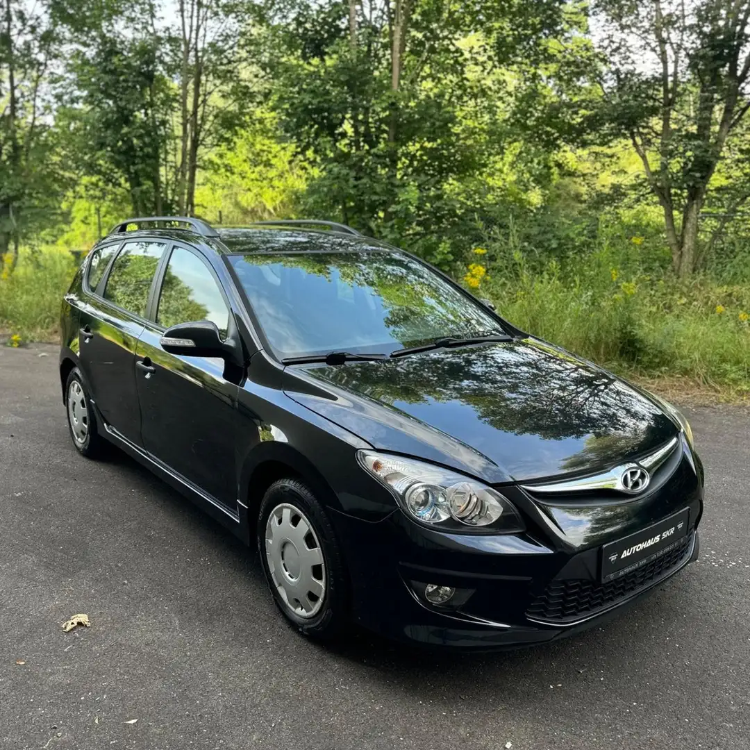 Hyundai i30 cw Classic/SHZ/XENON/TÜV/INSP Noir - 2