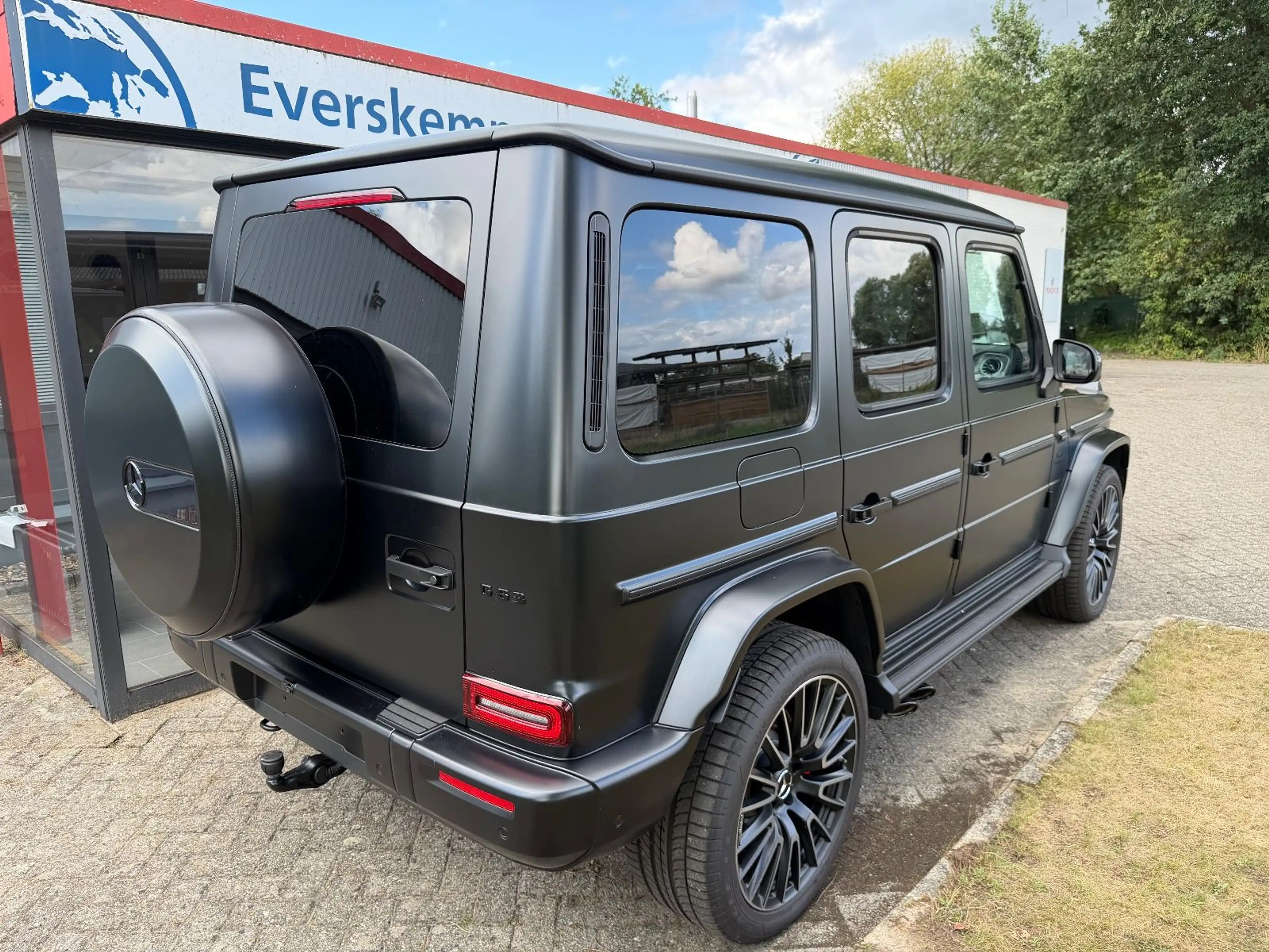 Mercedes-Benz G 63 AMG / NIGHT / A22 / MY26 / MAGNO — photo 3