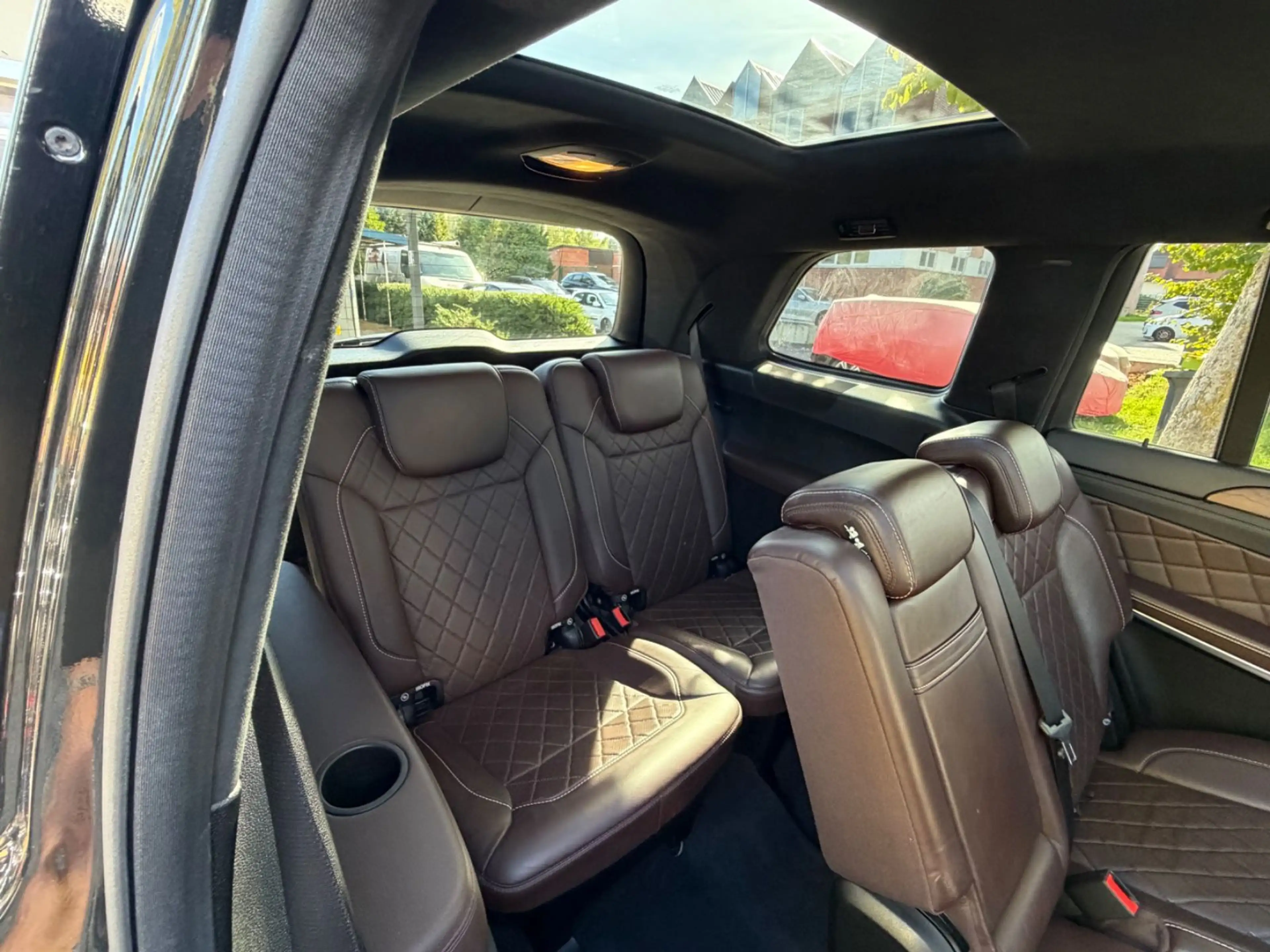 Mercedes-Benz GL 500 BlueEfficiency 4Matic / 7 Sitze /  1Hand — photo 12