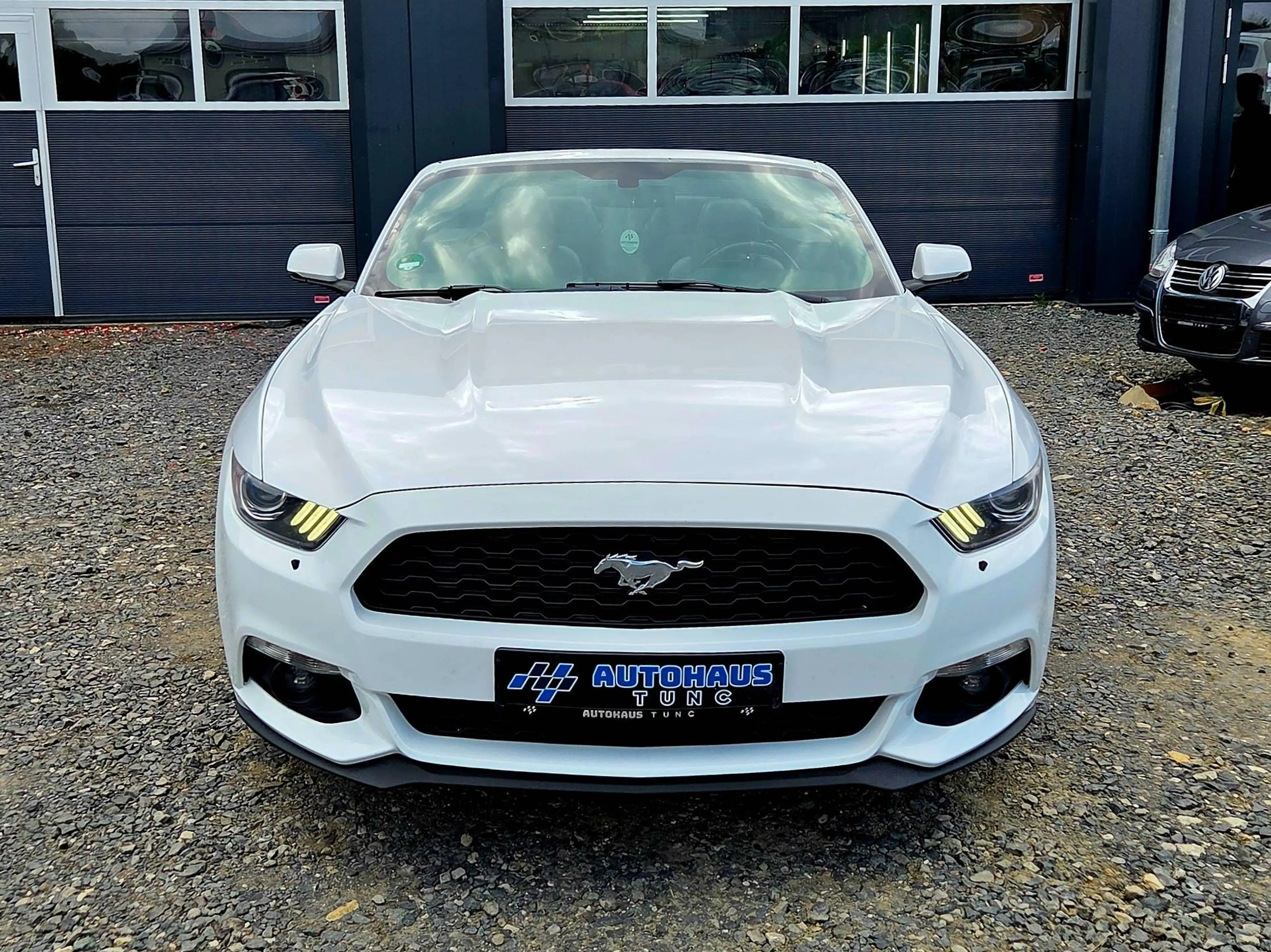 Ford Mustang Convertible Sport, Automatik, Rückfahrkamera — photo 2