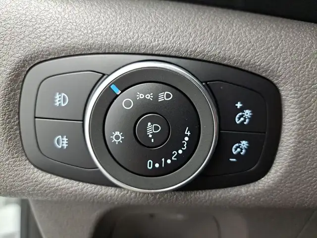 Ford Transit Custom view 9