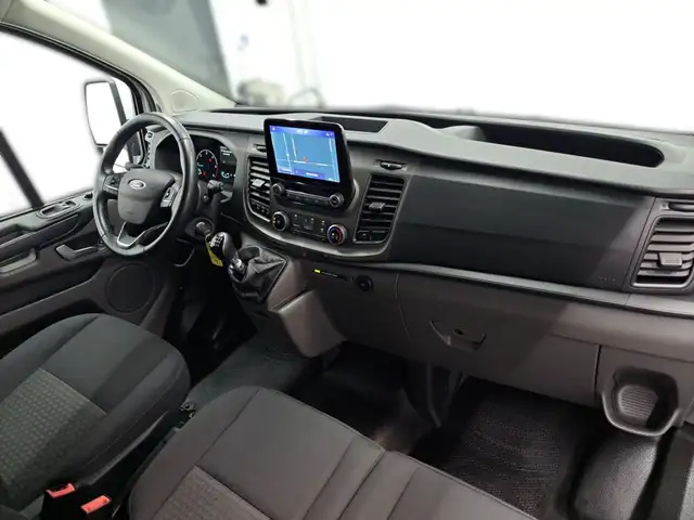 Ford Transit Custom view 11