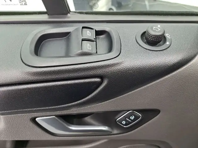 Ford Transit Custom view 10