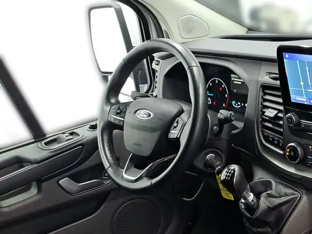Ford Transit Custom view 12