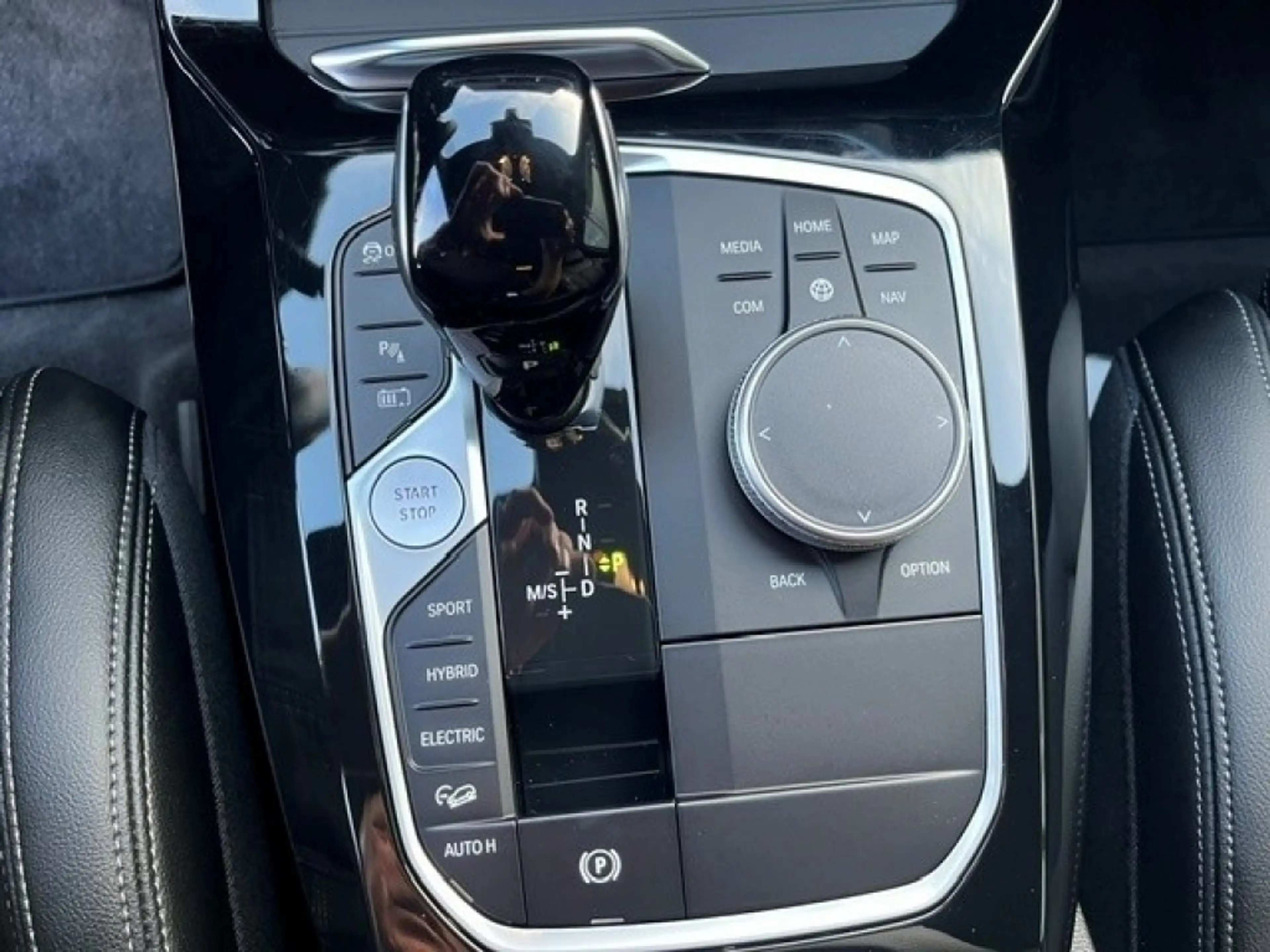 BMW X3 XDRIVE30E High Executive M Sport TREKHAAK — photo 10