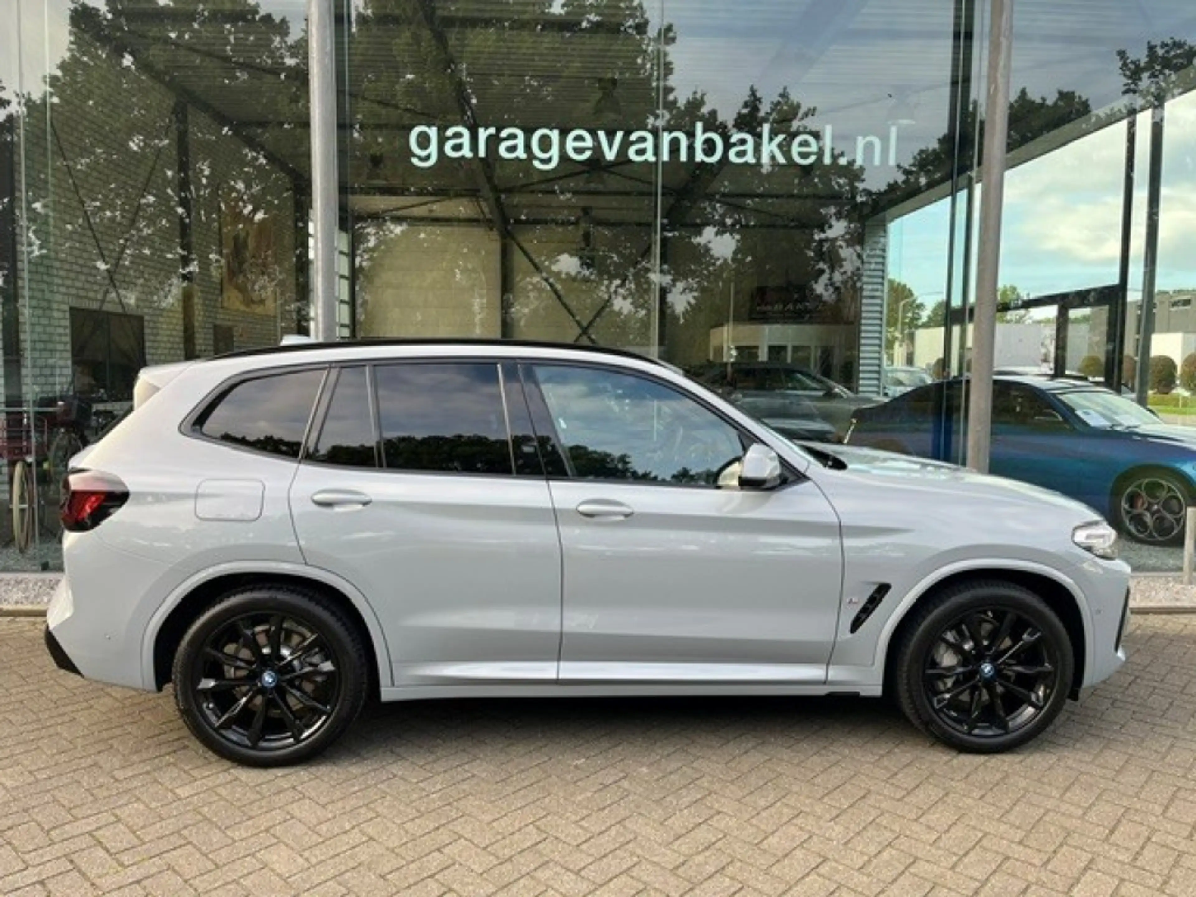 BMW X3 XDRIVE30E High Executive M Sport TREKHAAK — photo 4