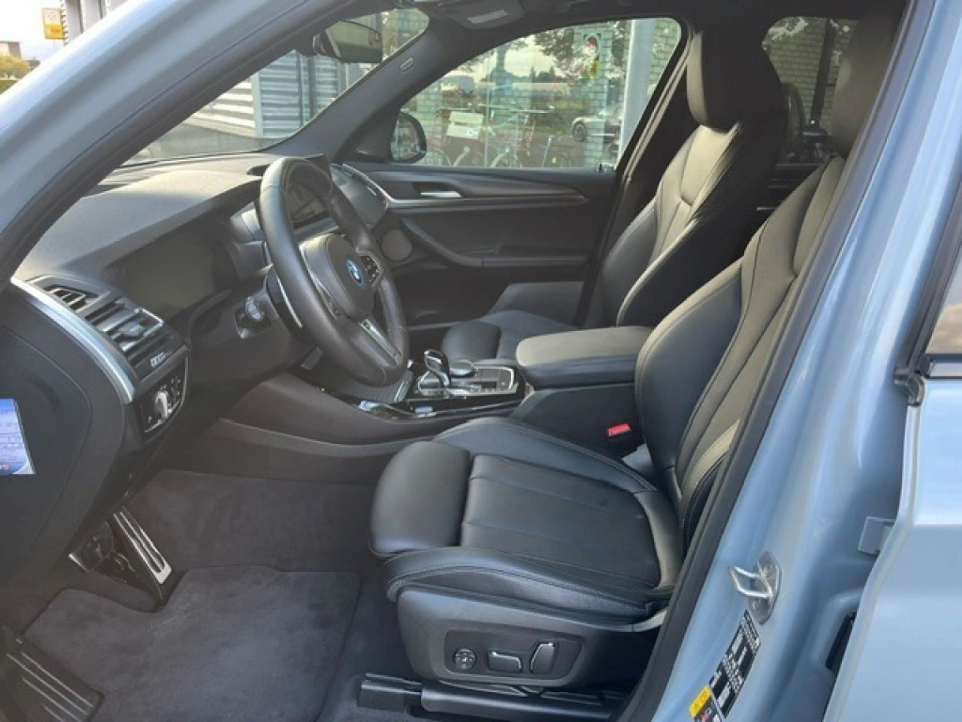 BMW X3 XDRIVE30E High Executive M Sport TREKHAAK — photo 6