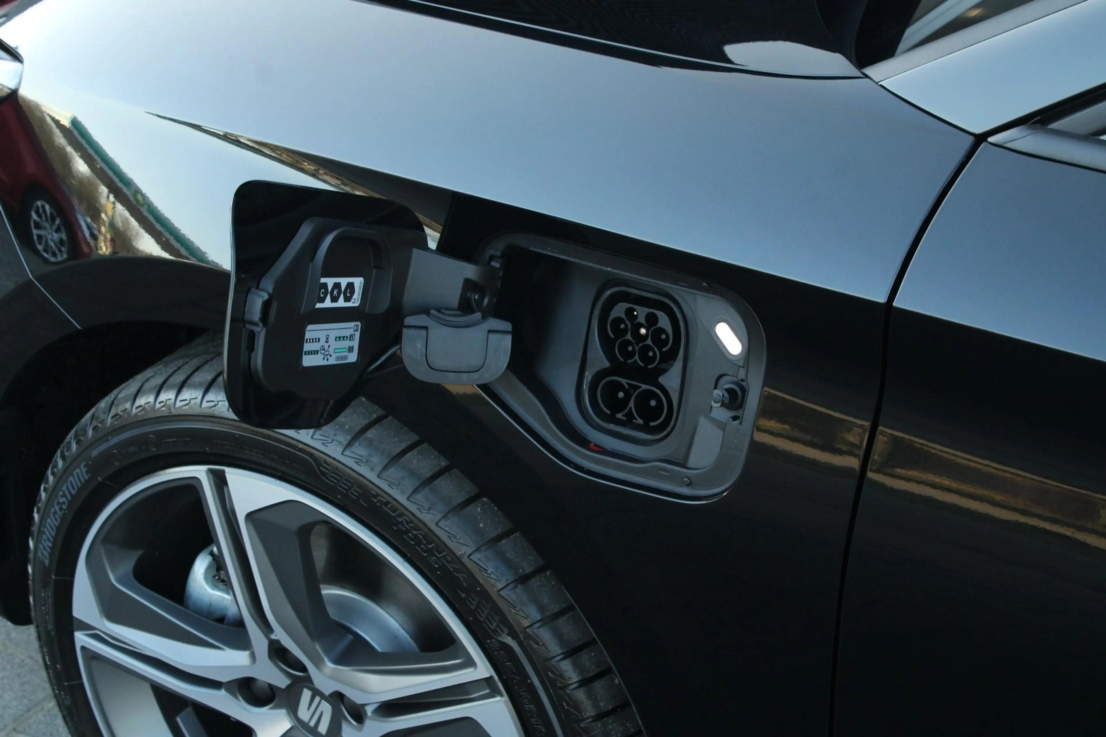 SEAT Leon e-Hybrid 1.5 TSI 204pk FR PHEV First Edition | 18" Velgen — photo 14