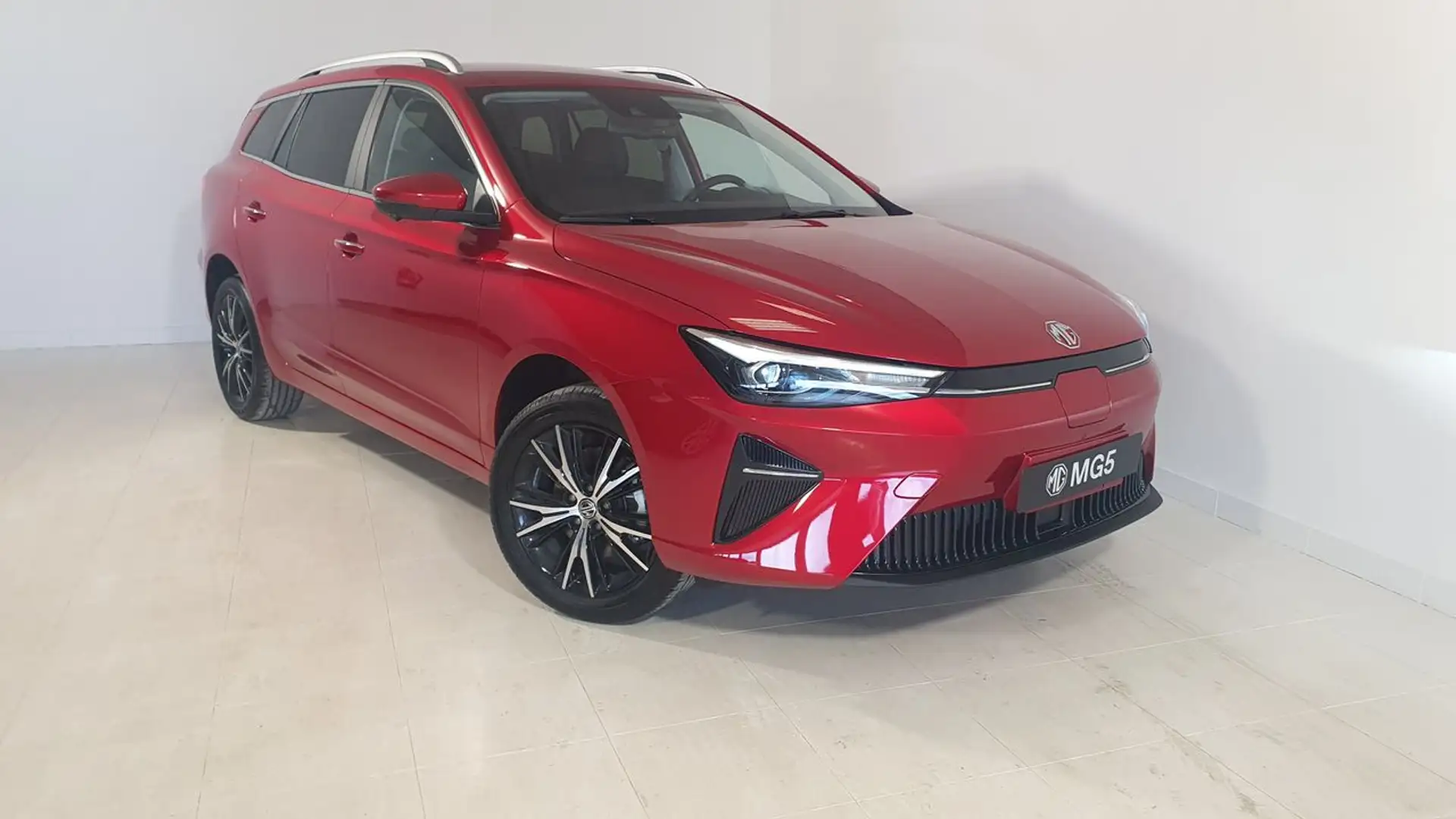 MG MG5 Long Range Luxury Rojo - 2
