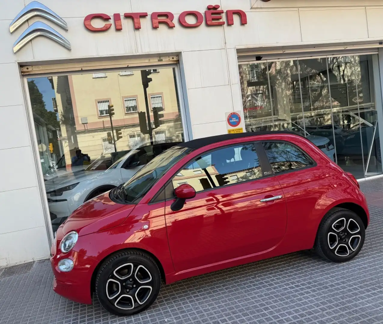 Fiat 500C 1.0 Hybrid Club 52kW Rouge - 2