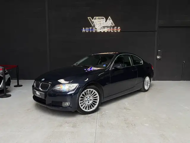 BMW 330 (5) 330i Xdrive coupé e92 BVA6 272ch Luxe