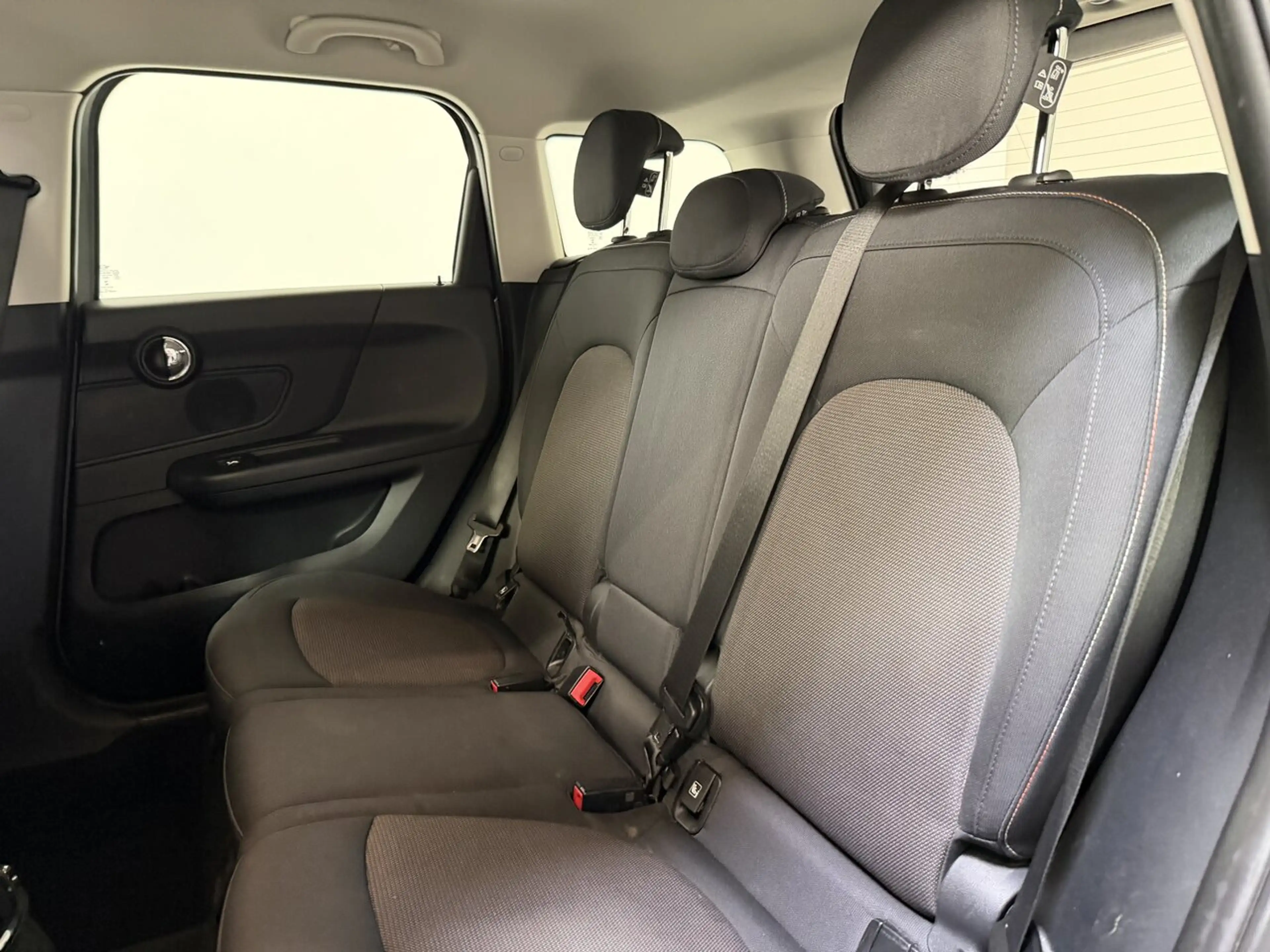 MINI One Countryman 1.5 Benzine Man. - GPS - Airco - Topstaat! — photo 9