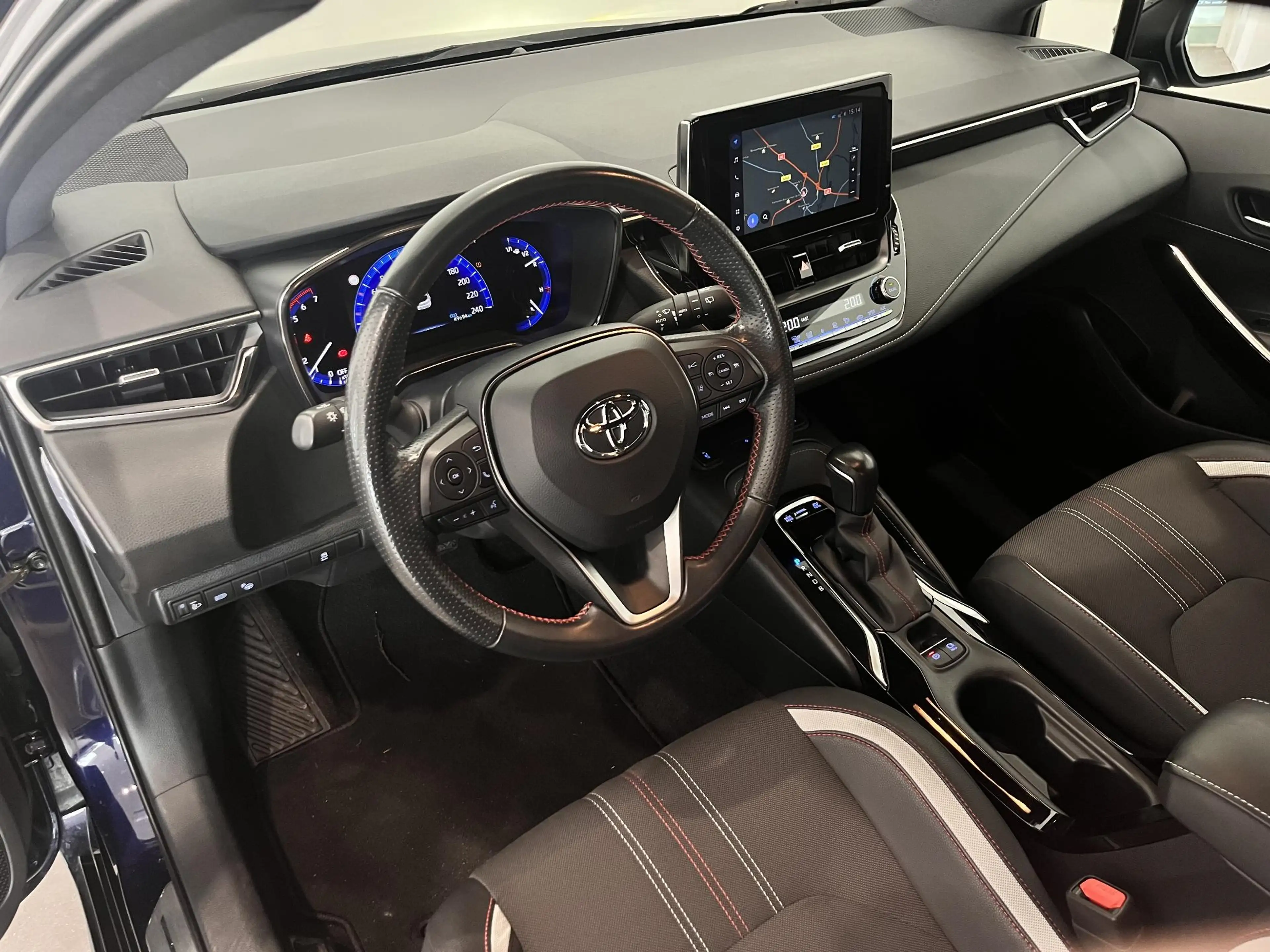 Toyota Corolla Touring Sports 1.8 Hybrid GR-Sport | LED | Navigat — photo 23