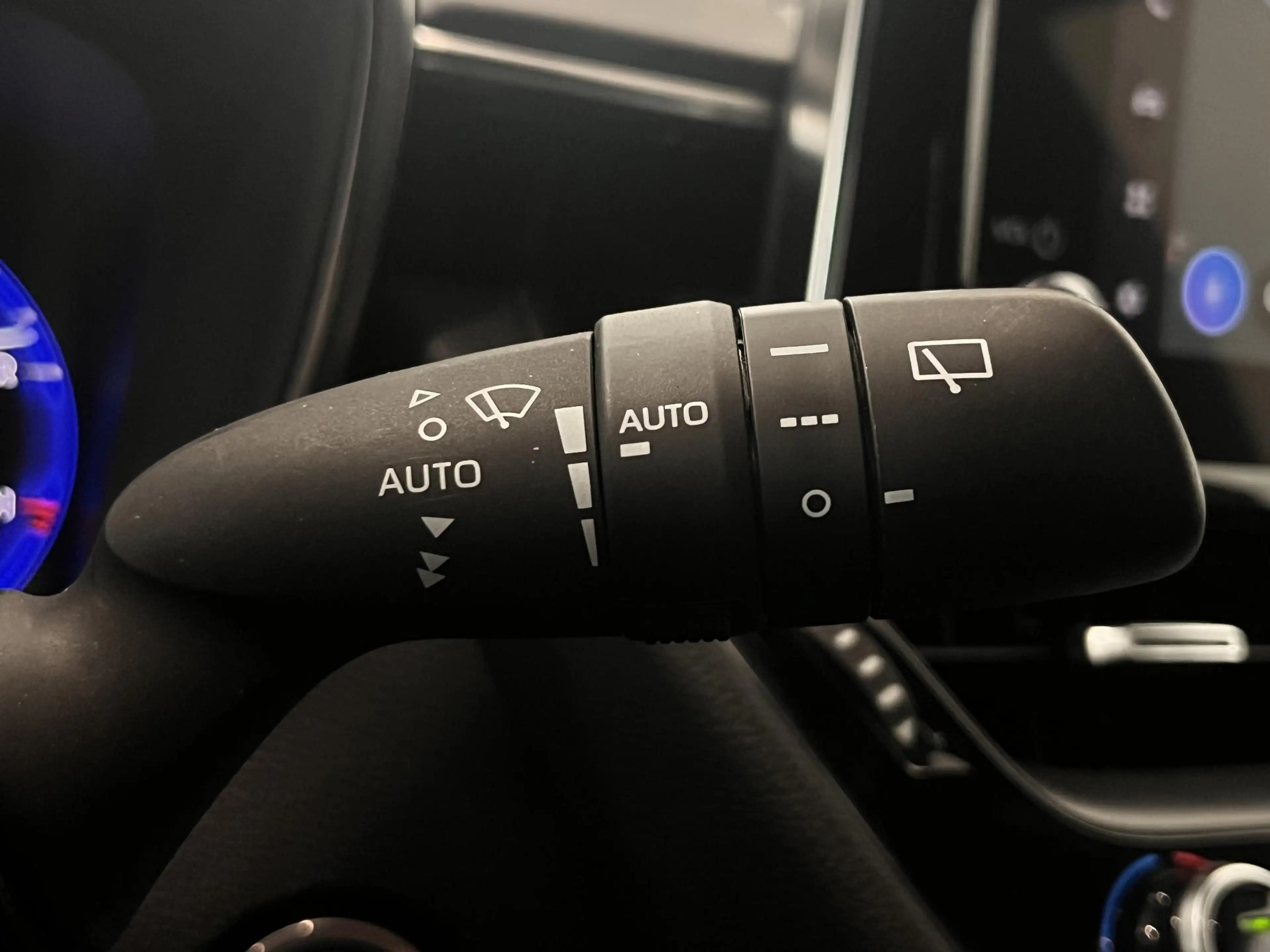 Toyota Corolla Touring Sports 1.8 Hybrid GR-Sport | LED | Navigat — photo 33