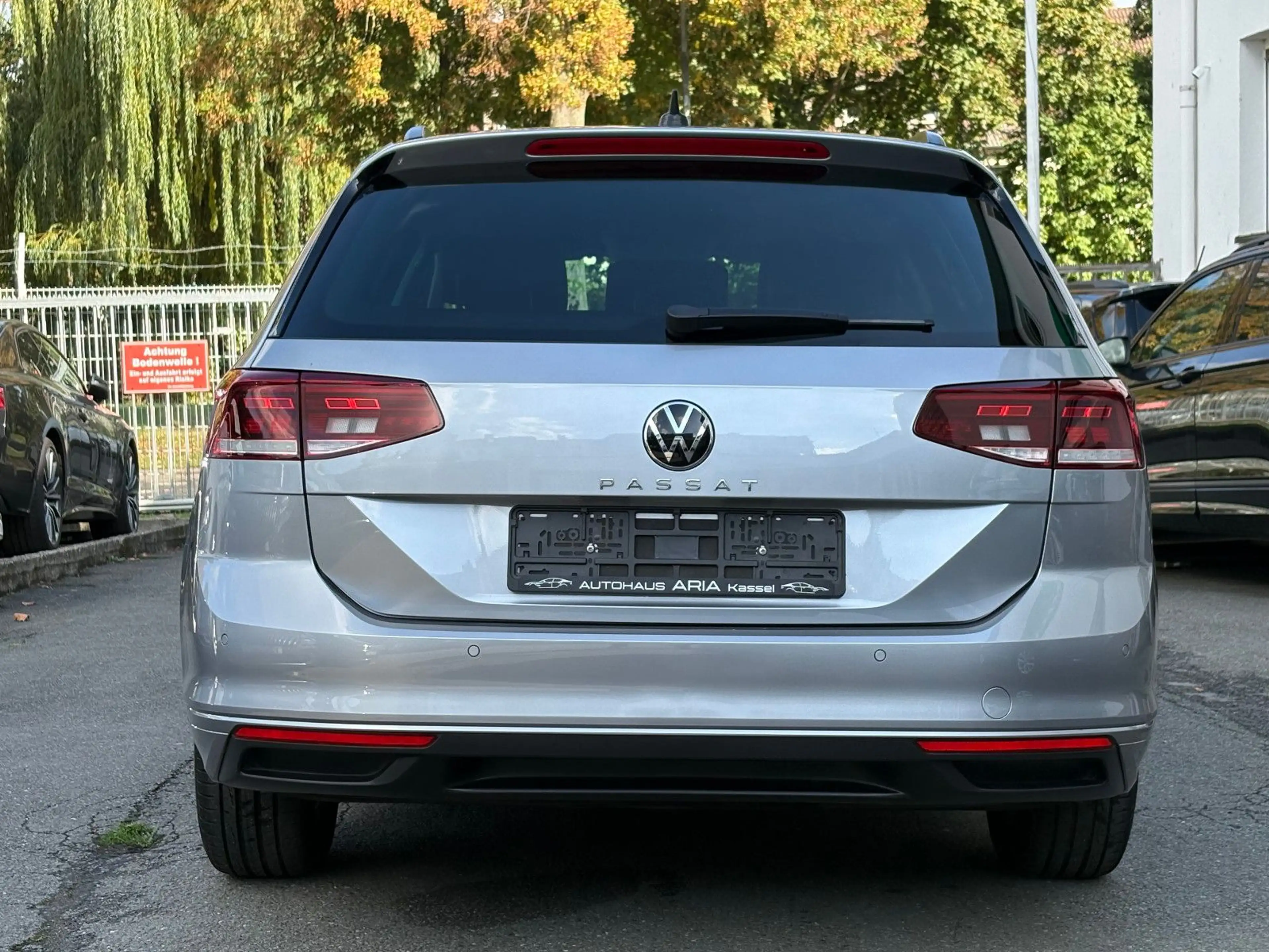 Volkswagen Passat Variant 2.0 TDI DSG Business KAMERA NAVI — photo 9