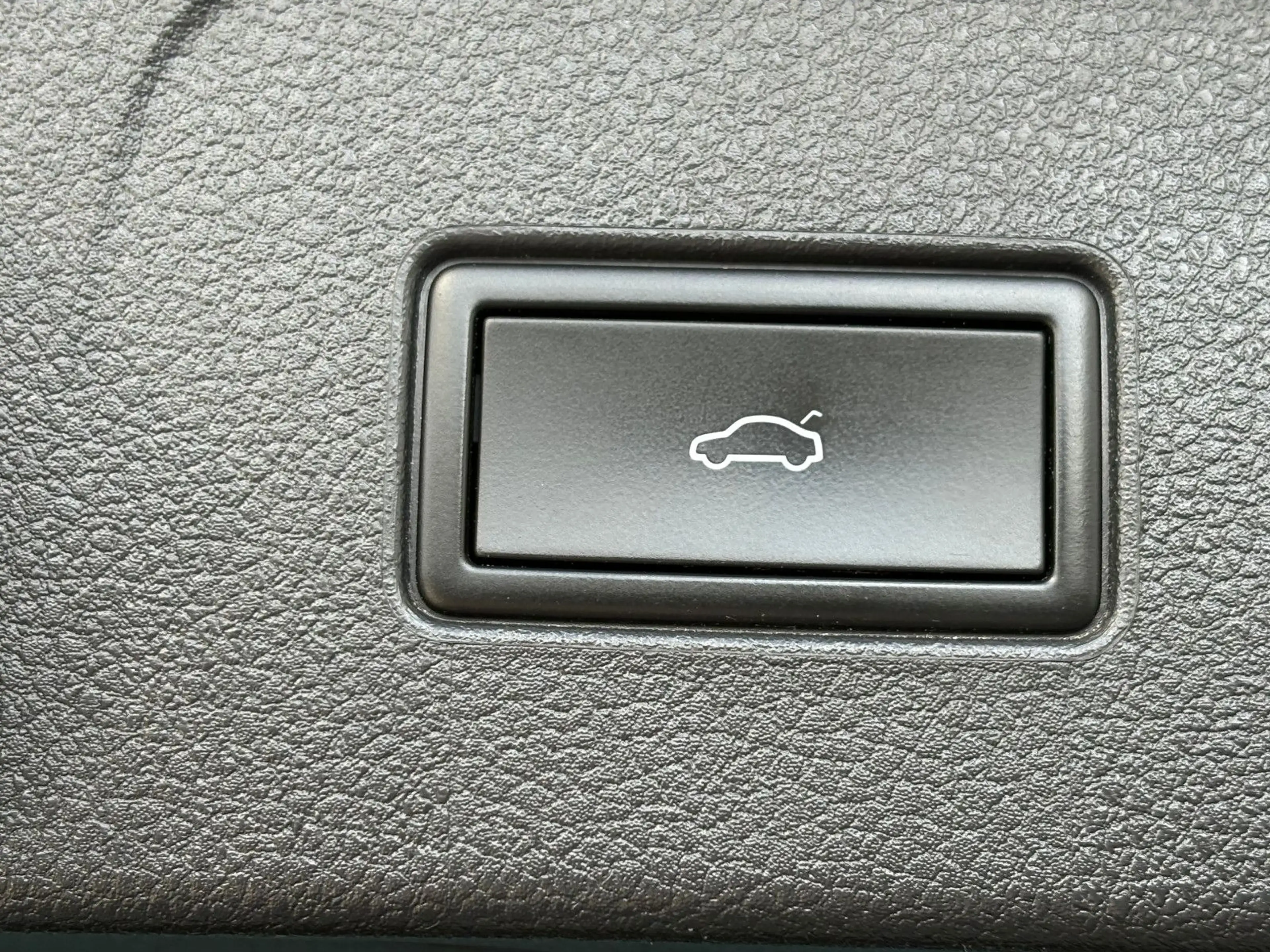 Volkswagen Passat Variant 2.0 TDI DSG Business KAMERA NAVI — photo 12