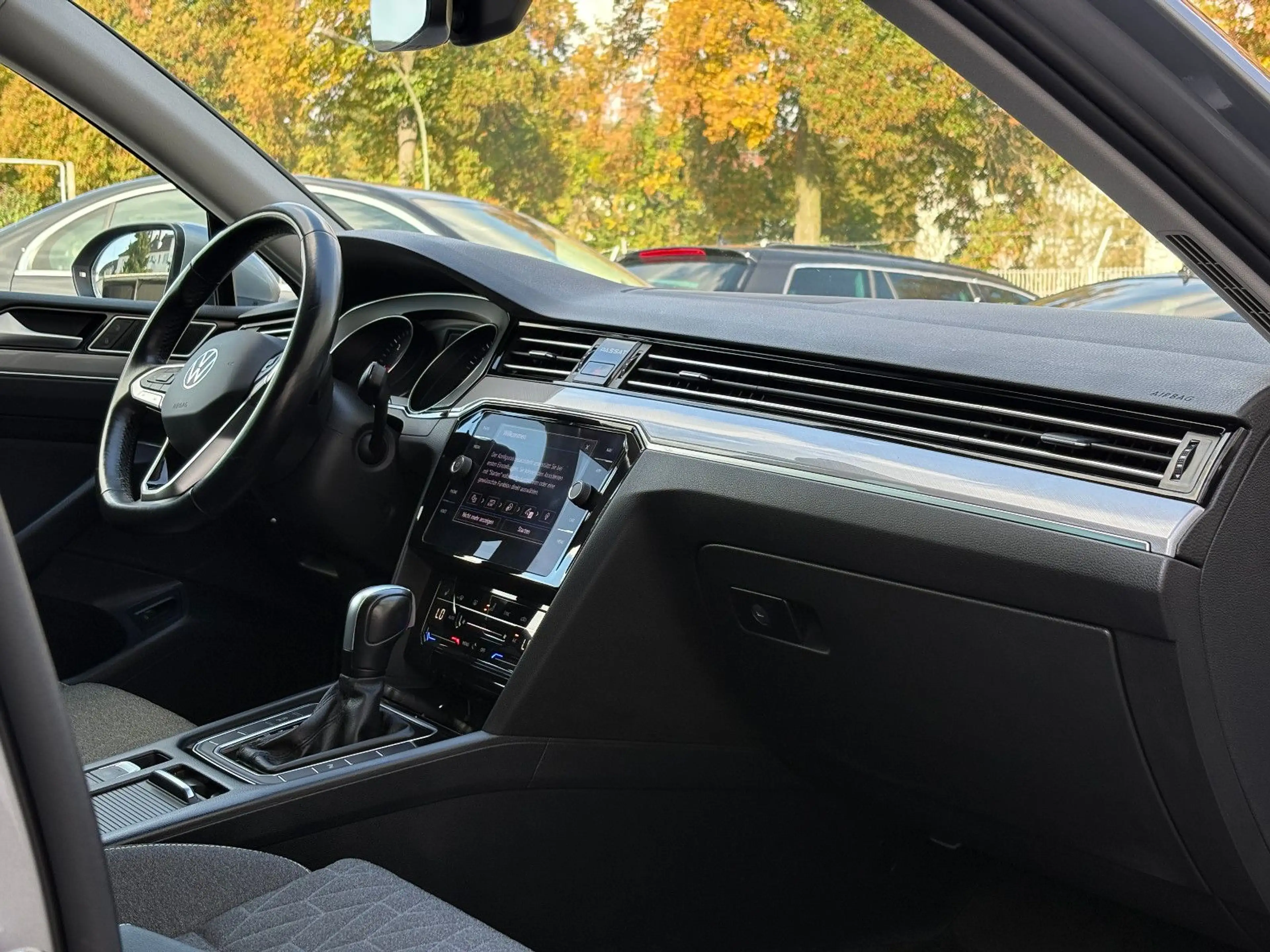 Volkswagen Passat Variant 2.0 TDI DSG Business KAMERA NAVI — photo 13