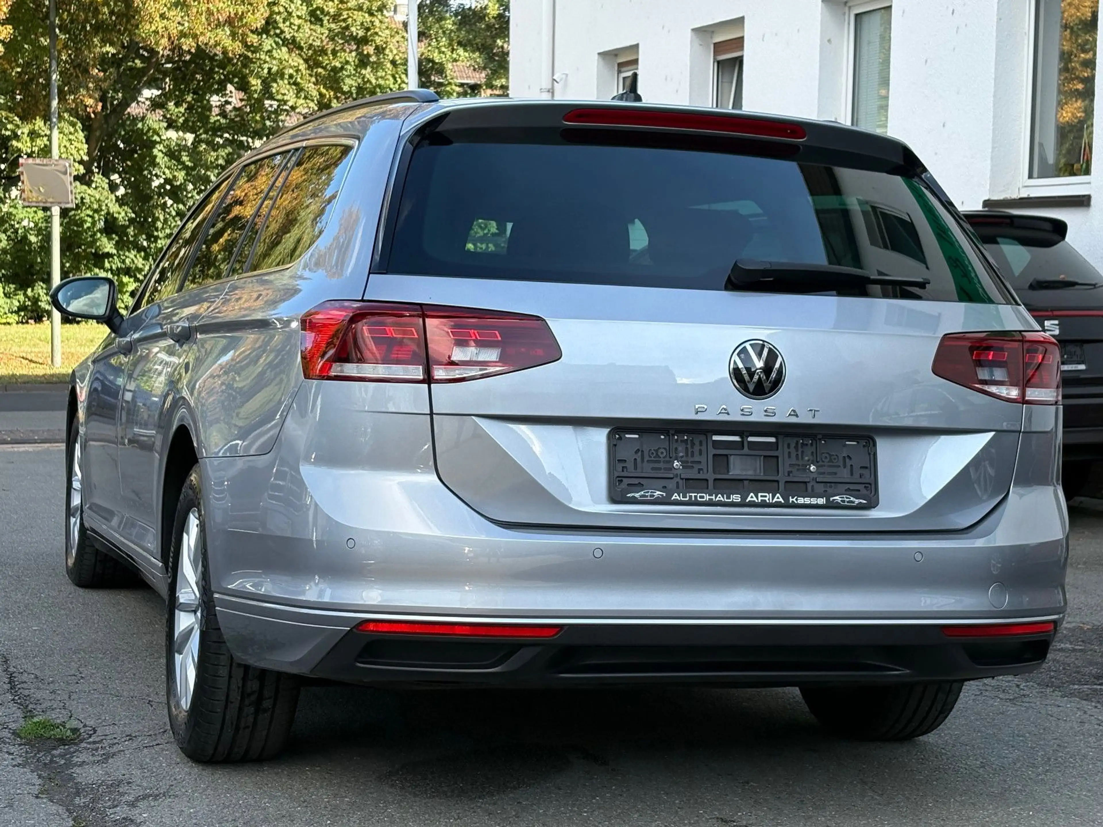 Volkswagen Passat Variant 2.0 TDI DSG Business KAMERA NAVI — photo 8