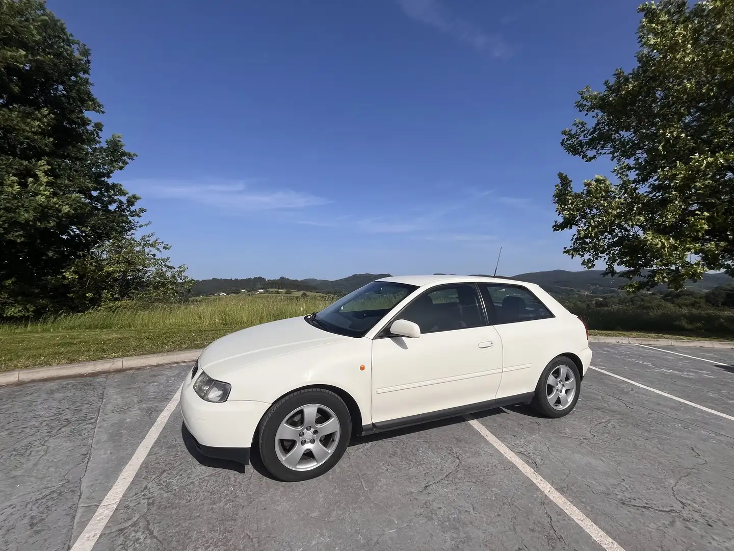 Audi A3 1.8 Ambition - 1