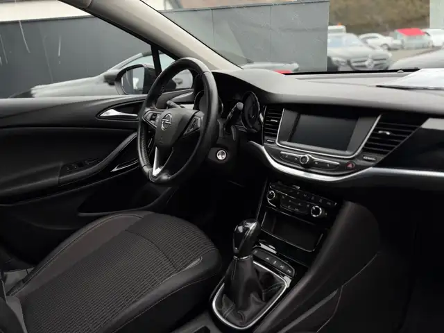 Opel Astra view 14