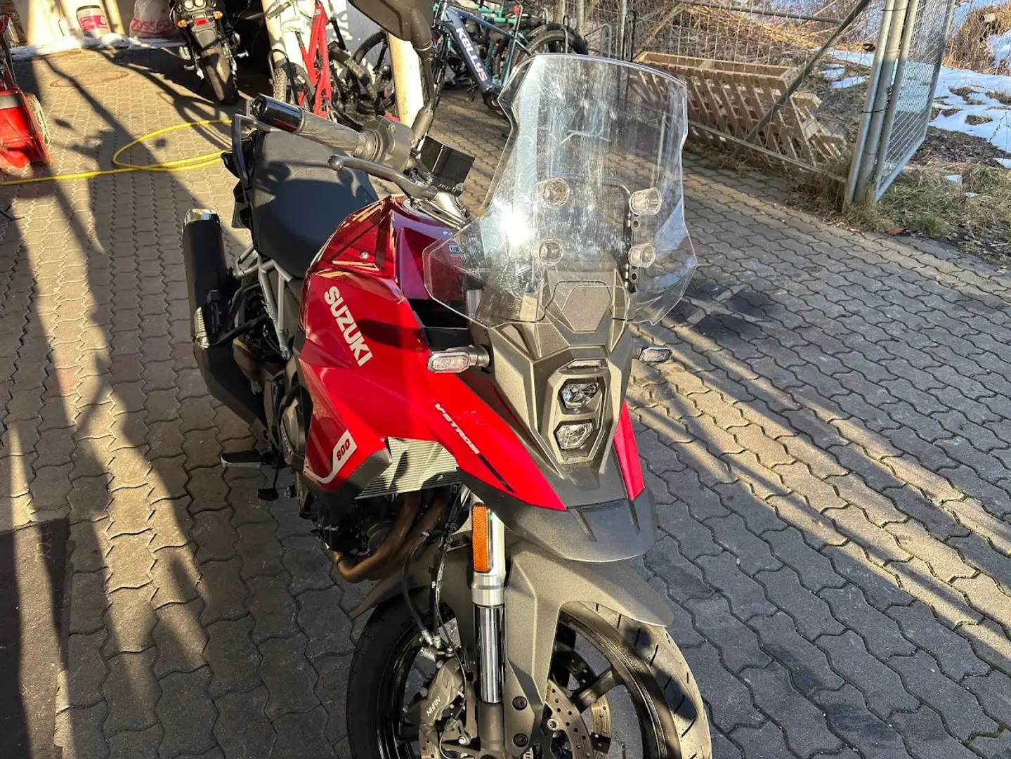 Suzuki V-Strom 800 Rojo - 2