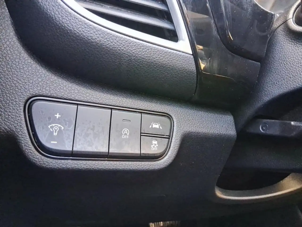Kia Seltos снимка Kia Seltos