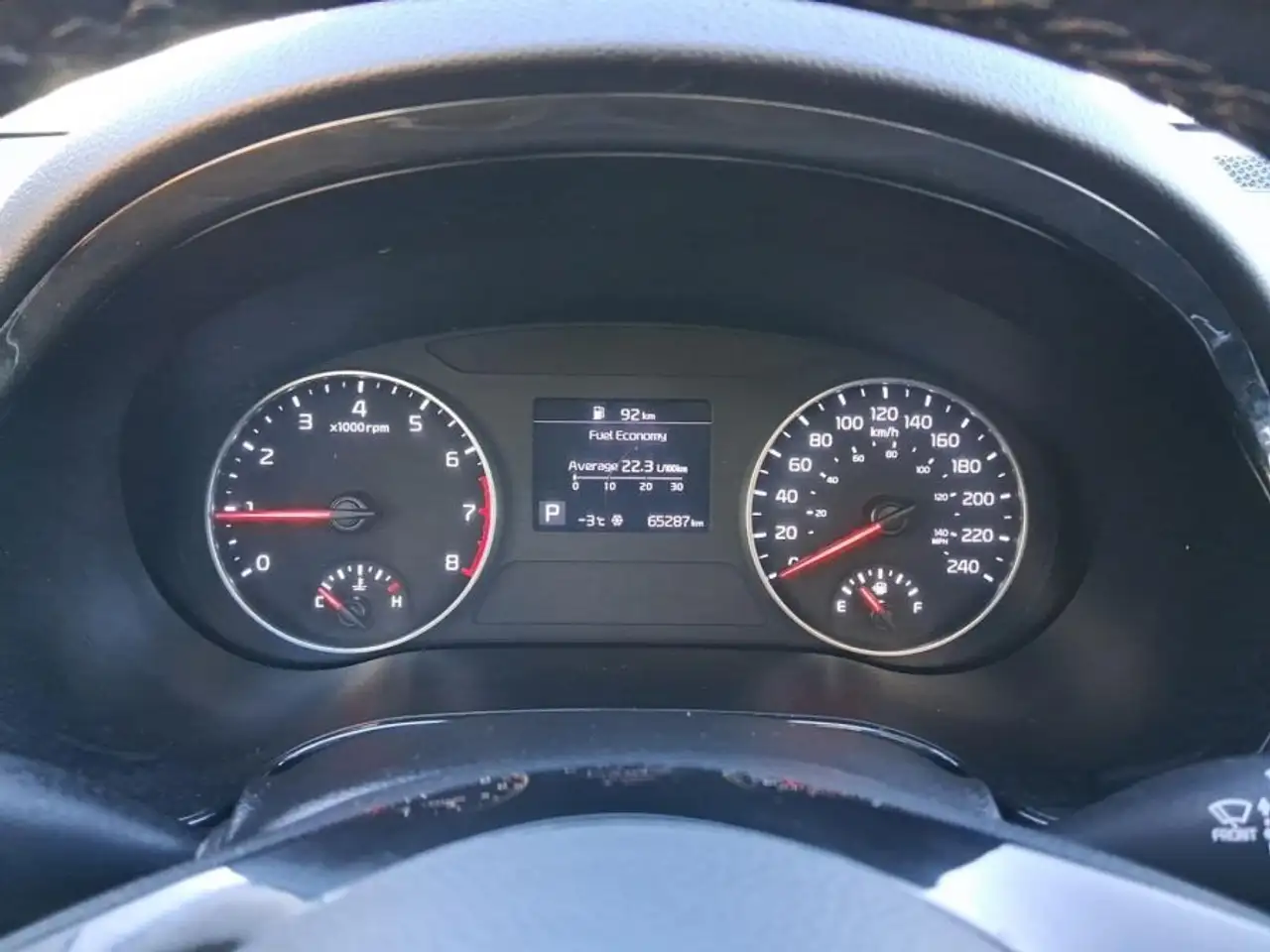 Kia Seltos снимка Kia Seltos