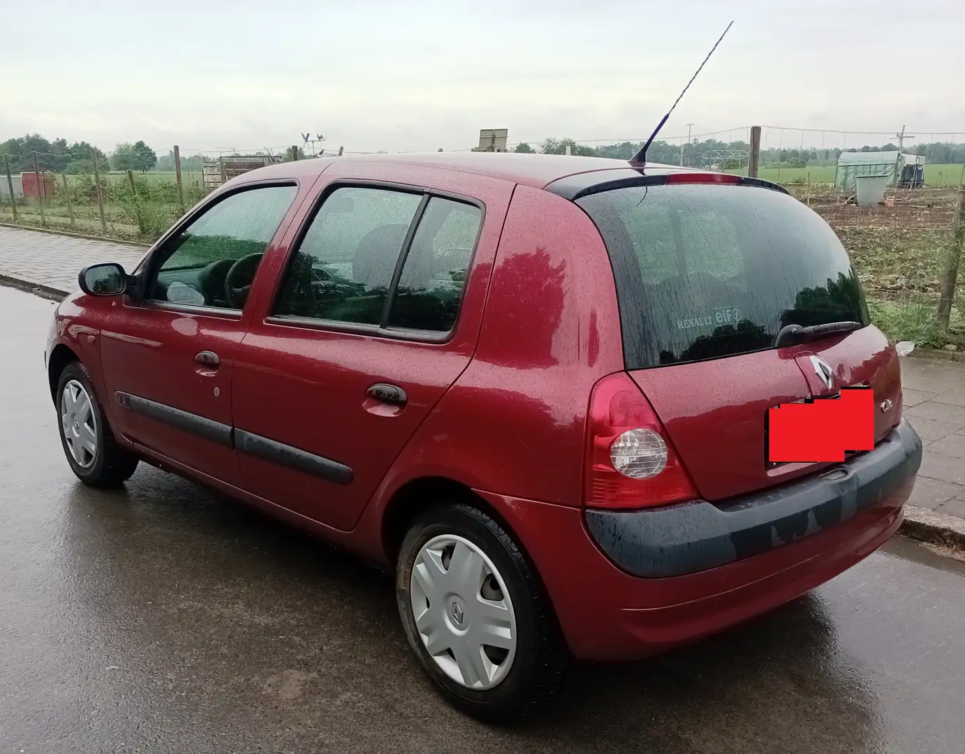 Renault Clio Clio 1.2i 16V Expression Rouge - 2