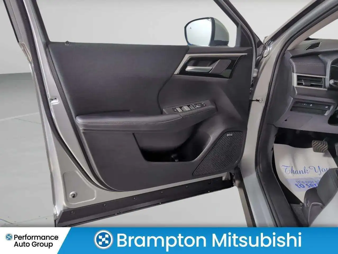 Mitsubishi Outlander снимка Mitsubishi Outlander