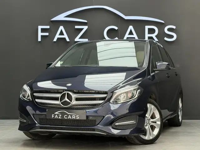 Mercedes-Benz B 180 * Réservé *