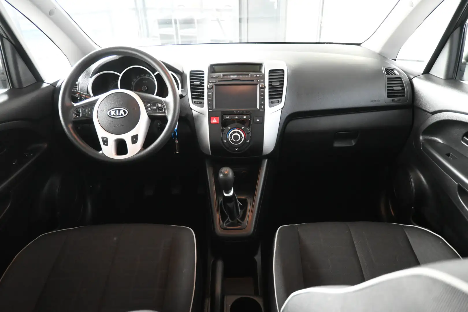 Kia Venga 1.4 CVVT Plus Pack Airco Camera Navigatie 1e Eigen Zwart - 2