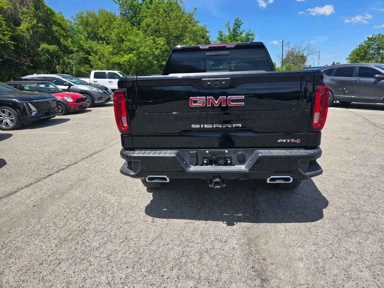 GMC Sierra 1500 photo GMC Sierra 1500