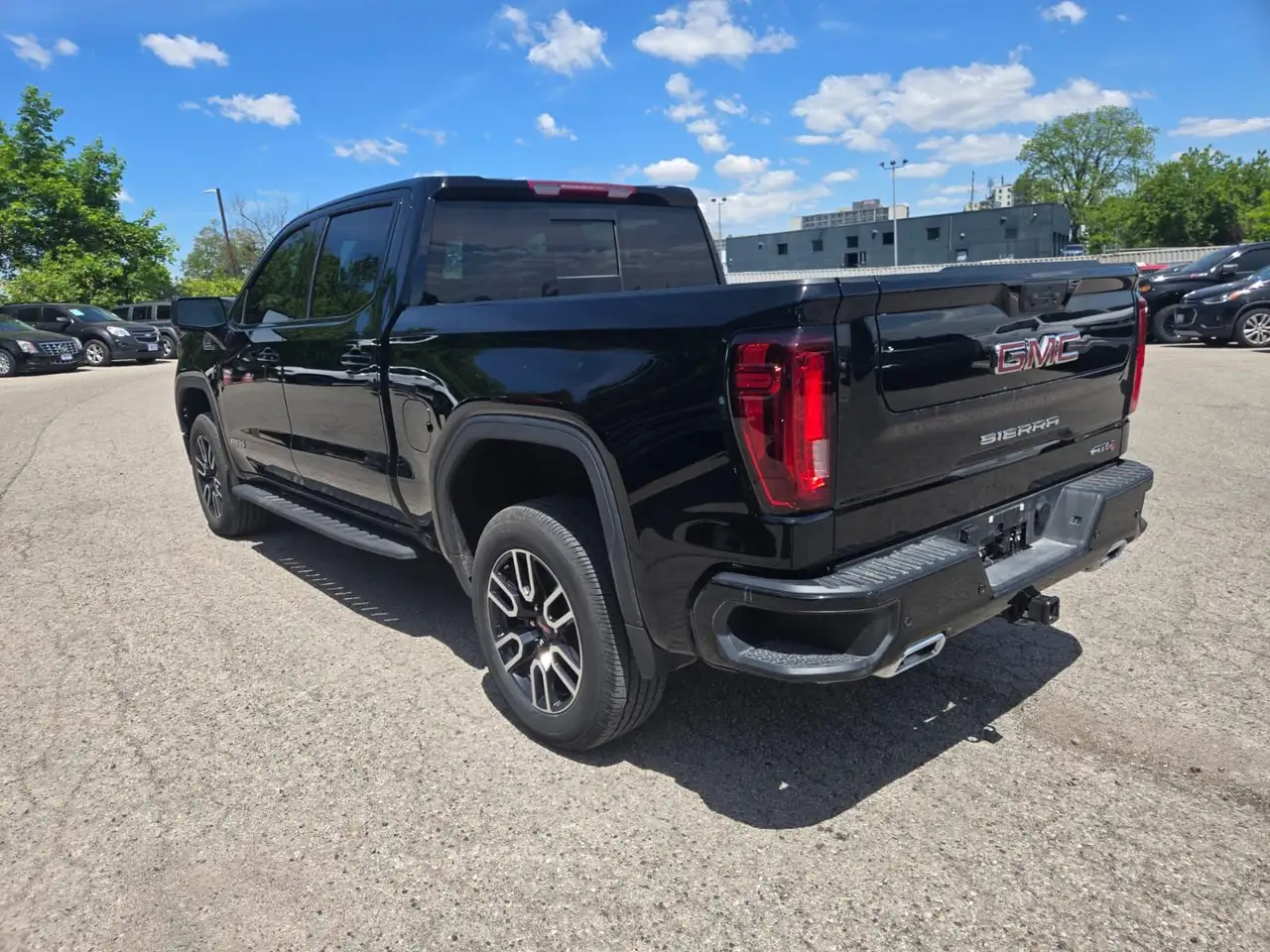 GMC Sierra 1500 photo GMC Sierra 1500