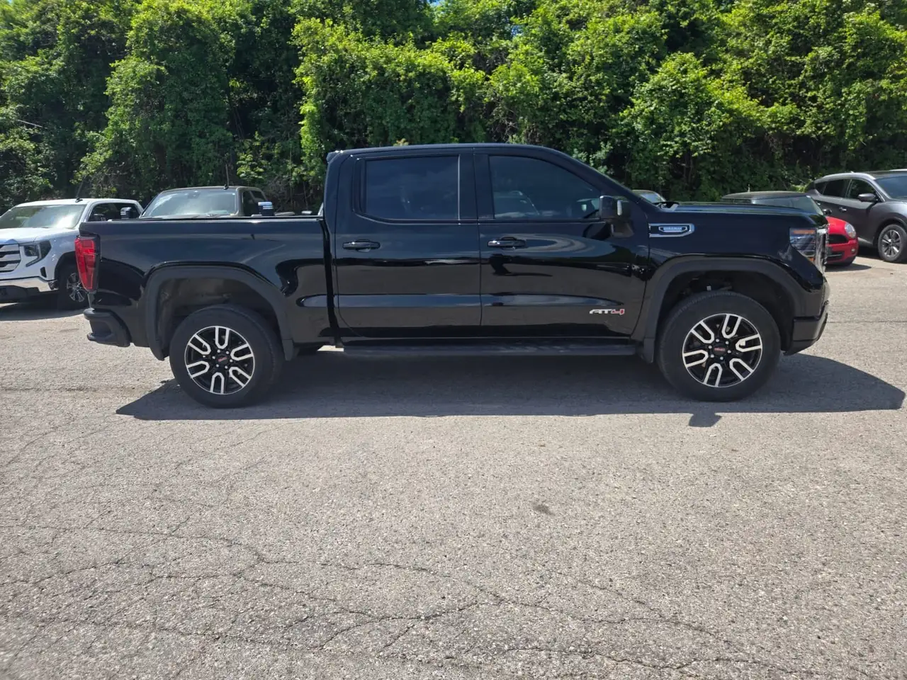 GMC Sierra 1500 photo GMC Sierra 1500