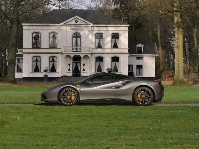 Ferrari 488 GTB | Atelier Car | Veel carbon! | Grigio Ferro |