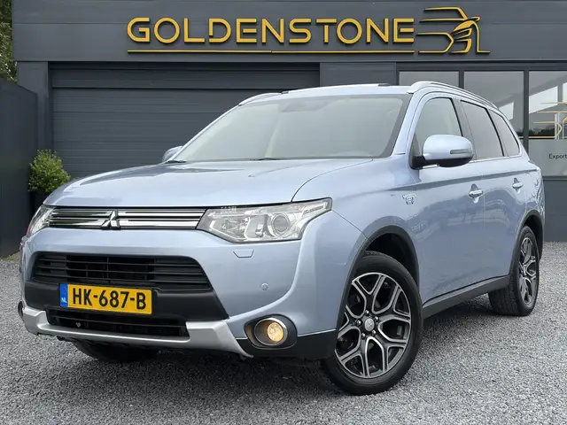 Mitsubishi Outlander 2.0 PHEV Executive Edition Trekhaak,Schuifdak,Lede