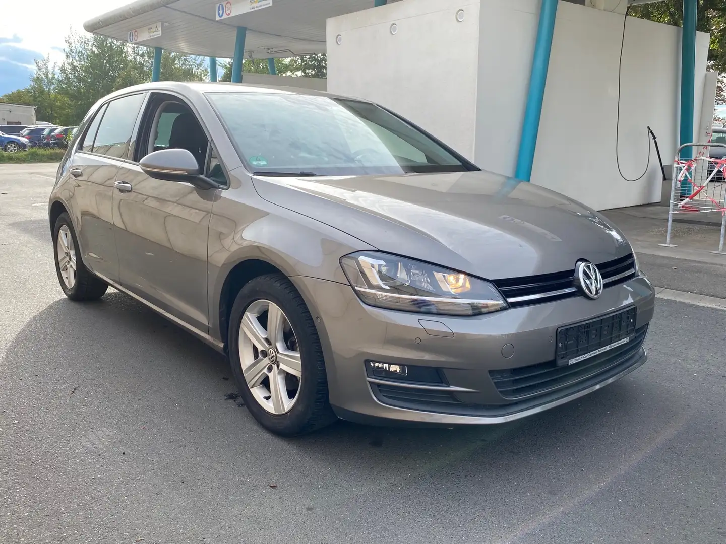 Volkswagen Golf 1.2 TSI BlueMotion Technology Comfortline Grau - 1