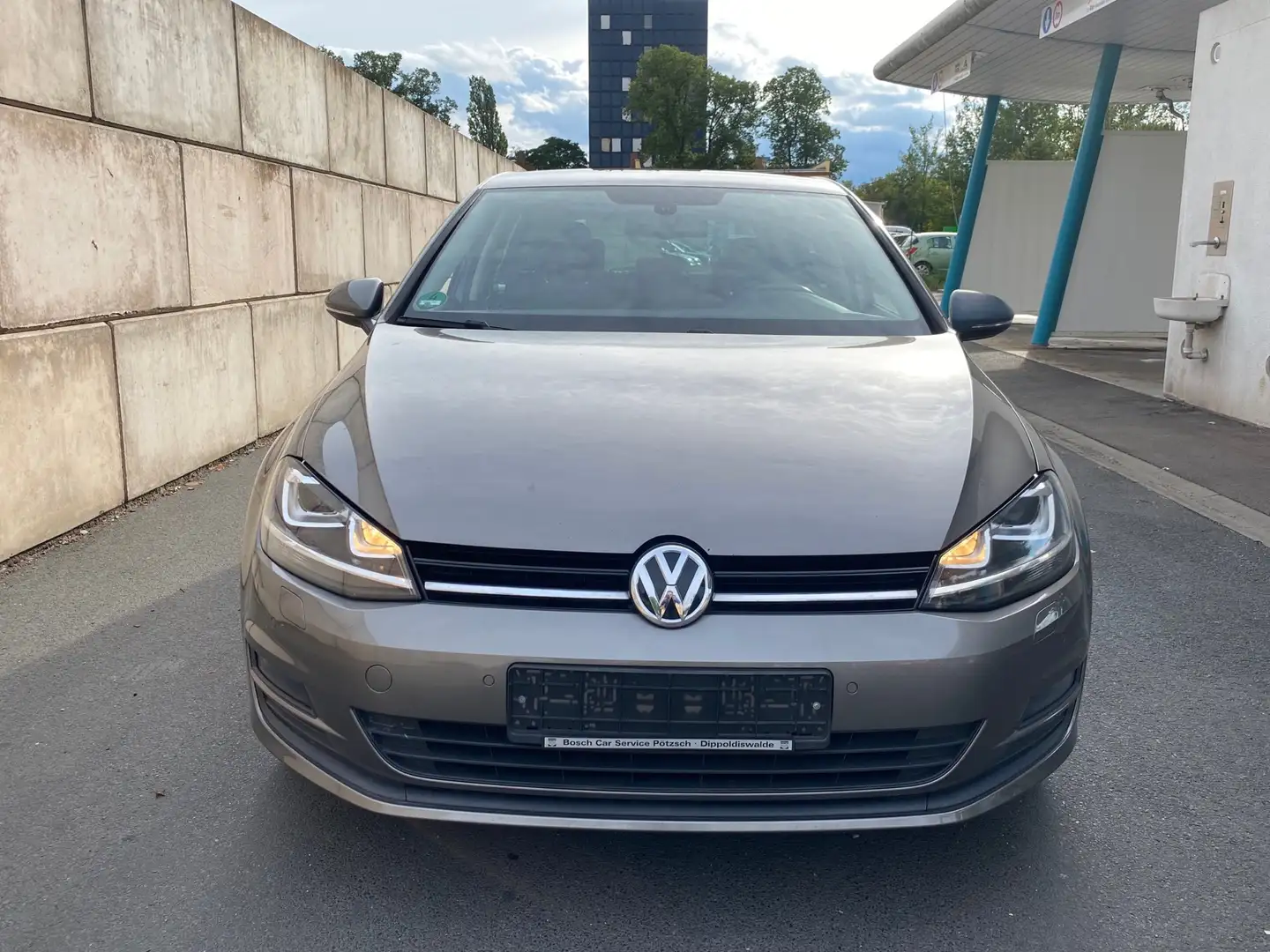 Volkswagen Golf 1.2 TSI BlueMotion Technology Comfortline Grau - 2