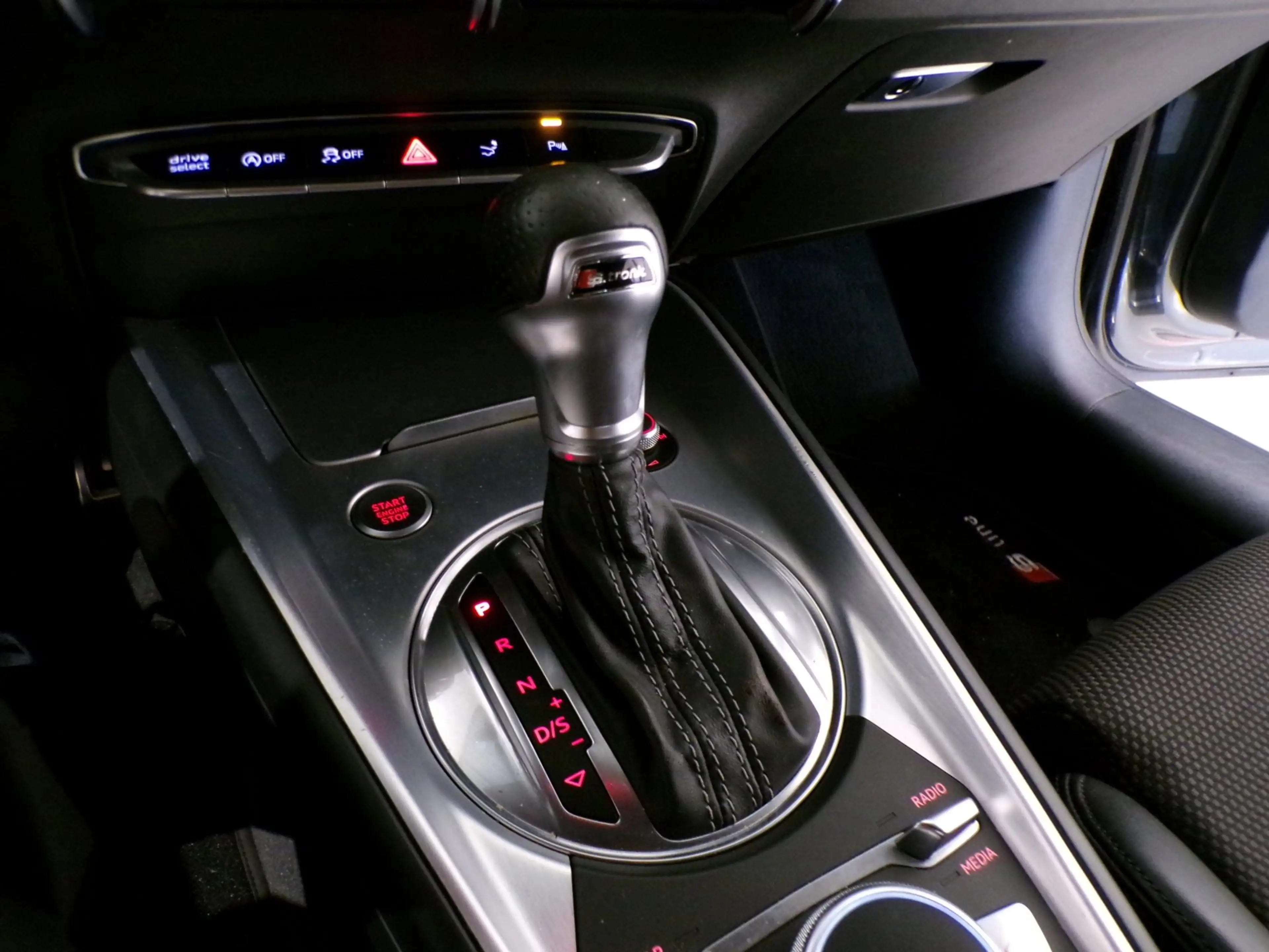 Audi TT 1.8 TFSI S-Line "Automaat" 2x S line Apple-Carplay — photo 23