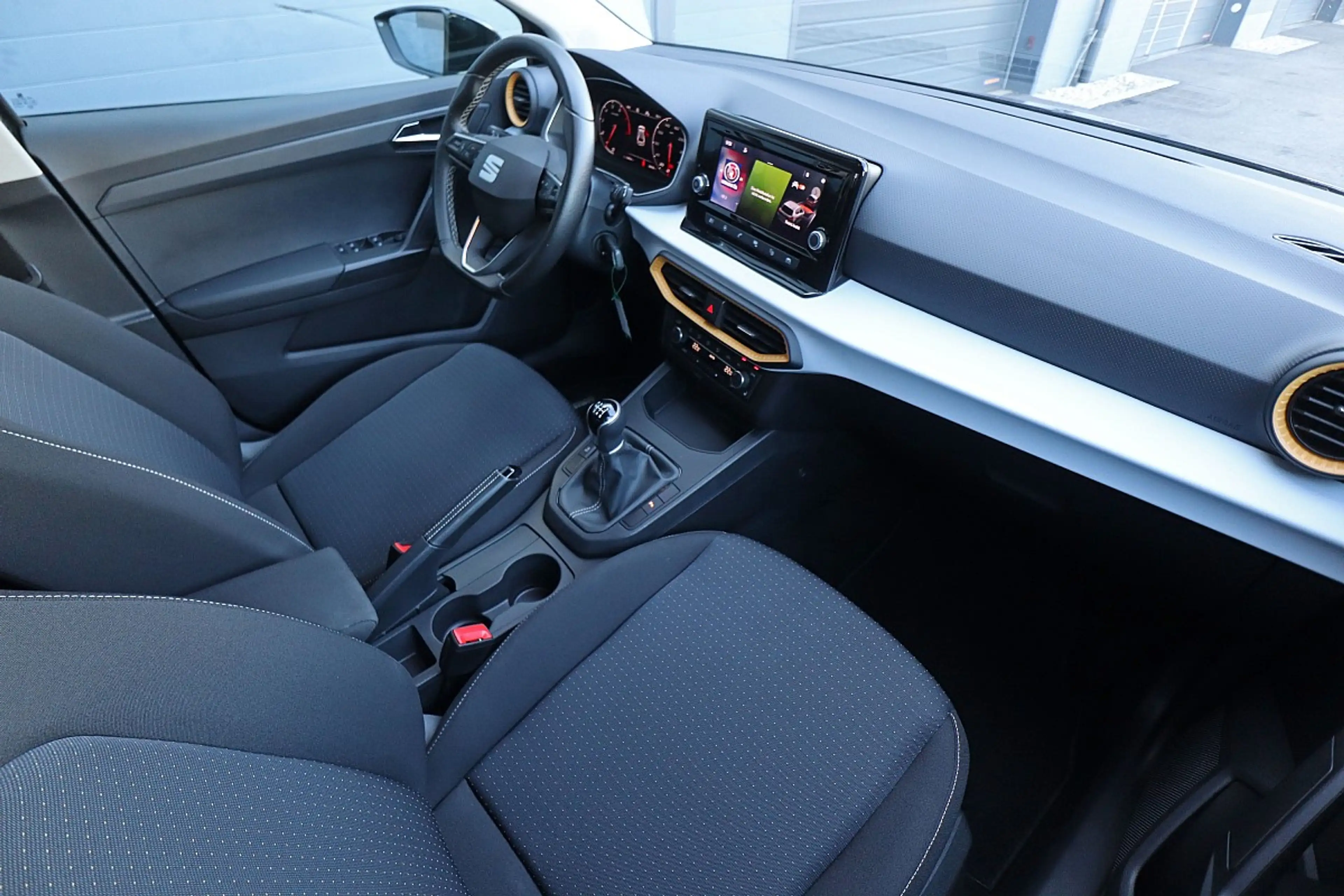 SEAT Ibiza 1,0 EcoTSI Style LED, Spurhalte, Apple CarPlay/... — photo 4