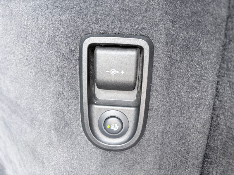 BMW 520 i Aut. M Sport PANO/AHK/HUD/KOMFORTSITZE — photo 15
