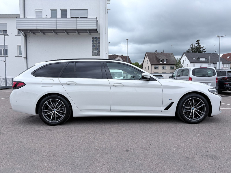 BMW 520 i Aut. M Sport PANO/AHK/HUD/KOMFORTSITZE — photo 4